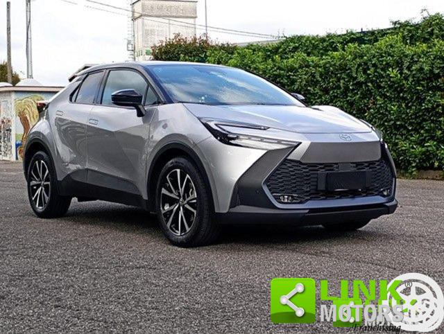 Toyota C-HR 1.8 hev Trend fwd e-cvt, del 2024, 29.000 km, in vendita a Cermenate (CO)