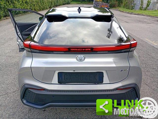 Toyota C-HR 1.8 hev Trend fwd e-cvt - foto 3 di 32