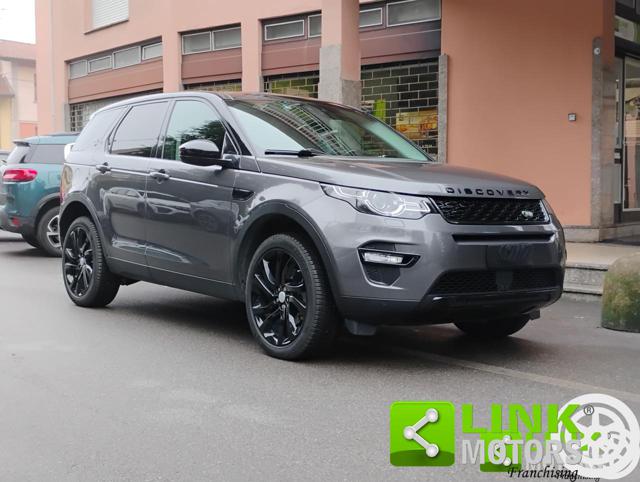 Land Rover Discovery Sport 2.0 SE, del 2018, 140.000 km, in vendita a Cermenate (CO)
