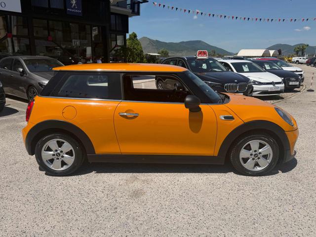 MINI Cooper D 1.5 COUPER D SCONTO ROTTAMAZIONE - foto 2 di 4