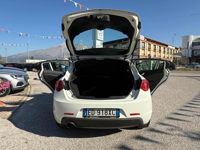 Alfa Romeo Giulietta 1.6 JTDm-2 105 CV Distinctive SCONTO ROTTAMAZIONE - foto 4 di 4