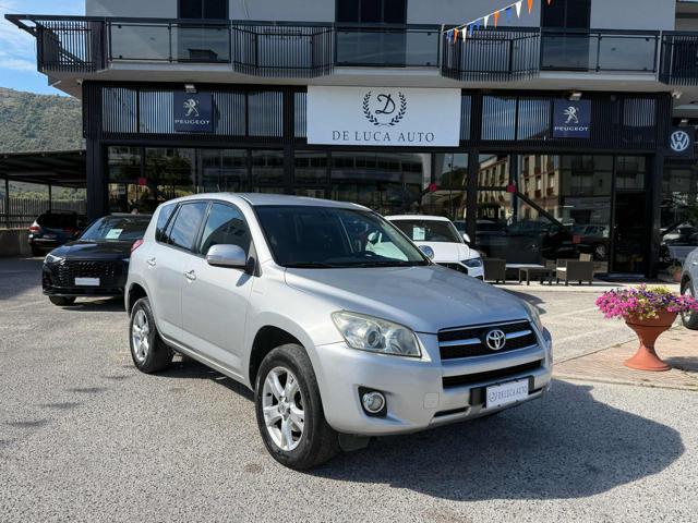 Toyota RAV 4 MY23 RAV4 2.2 D-4D 150 CV DPF Luxury SC. ROTTAMAZIONE, del 2010, 115.000 km, in vendita a Scurcola Marsicana (AQ)