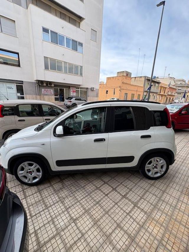Fiat Panda 1.0 FireFly S&S Hybrid - foto 4 di 4