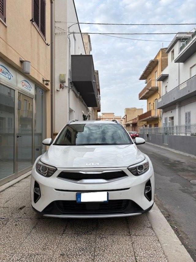 Kia Stonic 1.2 DPI Style - foto 2 di 10