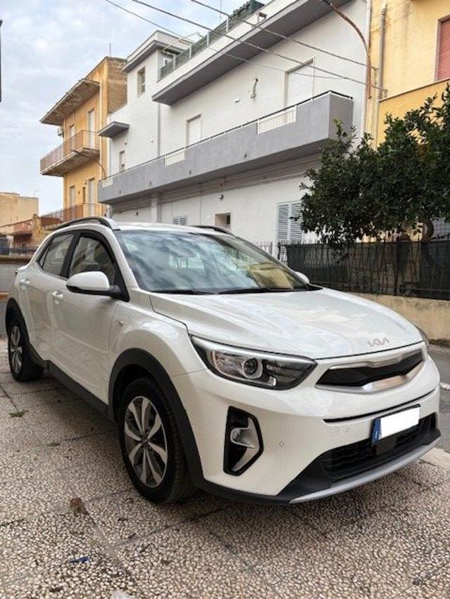 Kia Stonic 1.2 DPI Style - foto 3 di 10