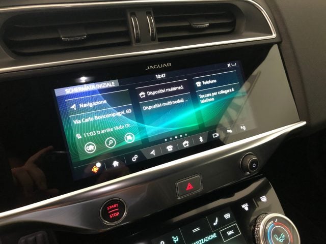 Jaguar I-Pace EV 90 kWh 400 CV Auto AWD SE 1p. IVA full, del 2019, 72.000 km, in vendita a Milano (MI)