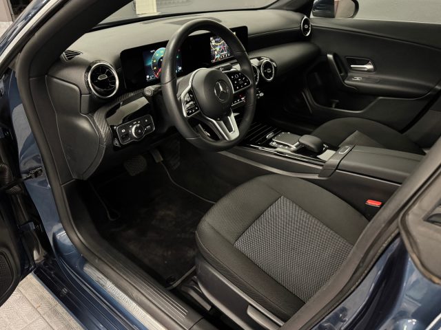 Mercedes-Benz CLA 200 d Automatic Coupè Business 1prop. IVA, del 2021, 71.150 km, in vendita a Milano (MI)