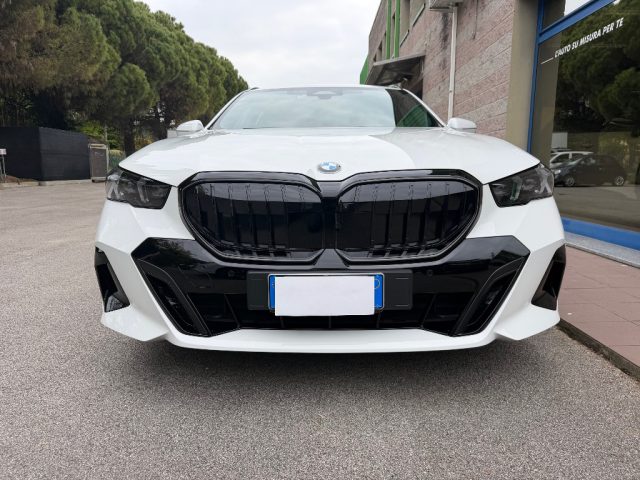 BMW 520 D 48V XDRIVE 197CV TOURING MSPORT PRO - foto 2 di 4