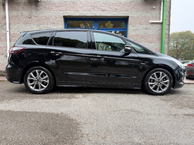 Ford S-Max ST-LINE 2.0 TDCI 150CV AUTOMATICA NAVIGATORE - foto 2 di 4