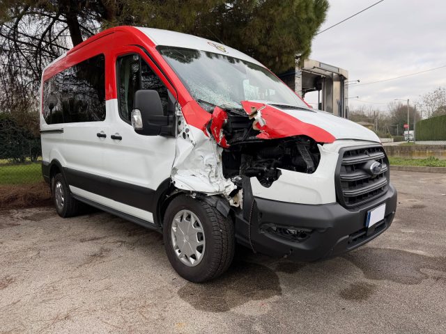 Ford Transit 350 2.0 150CV DIESEL 9 POSTI ECOBLUE PM-TM COMBI usato a VENEZIA