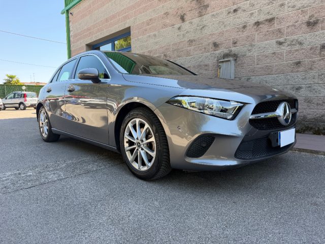 Mercedes-Benz A 160 SPORT 1.4 109CV NAVIGATORE SENSORI PACHEGGIO usato a VENEZIA