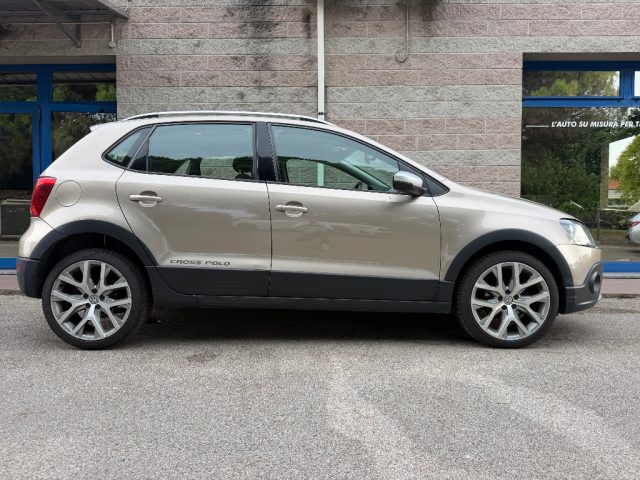 Volkswagen Polo Cross 1.4 TDI 90CV 5 PORTE UNIPROPRIETARIO SENSORI PARCH - foto 2 di 4