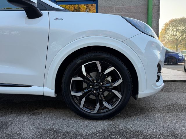Ford Puma 1.0 125CV ST-LINE MILD HYBRID TETTO PANORAMICO - foto 2 di 4