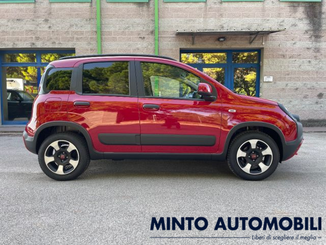 Fiat Panda Cross 1.0 70CV HYBRID NAVIGATORE SENSORI PARCHEGGIO - foto 2 di 4
