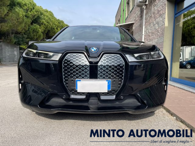 BMW iX XDRIVE 50 523CV UNIPROPRIETARIO TETTO PANORAMICO - foto 2 di 4