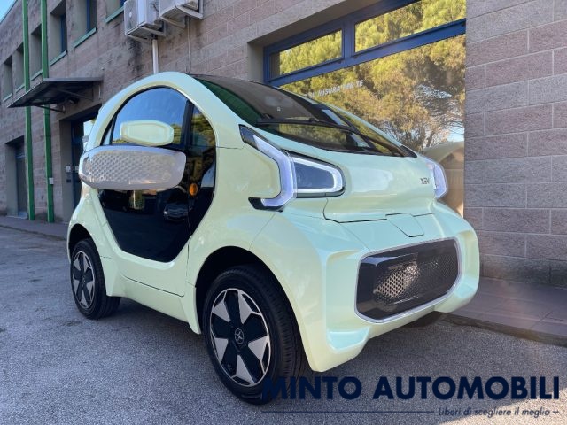 XEV Yoyo EASY UNIPROPRIETARIO KM-890 TETTO PANORAMICO km 0 a VENEZIA