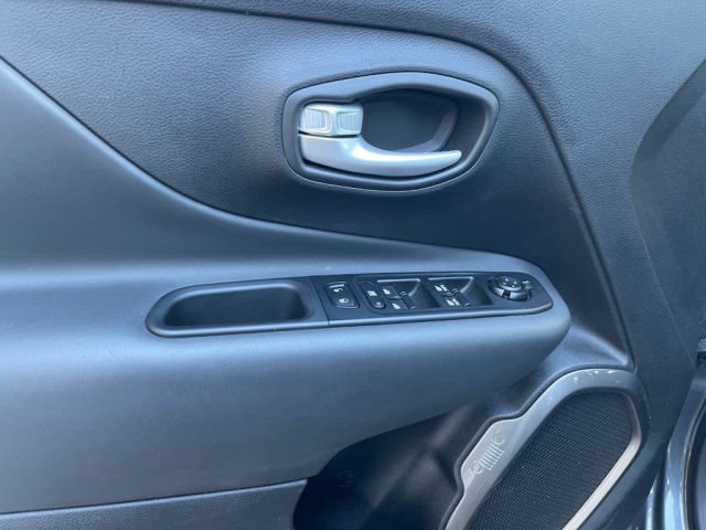Jeep Renegade 1.6 MJT 130CV LIMITED APPLE CARPLAY CRUISE ADATT. usato a VENEZIA