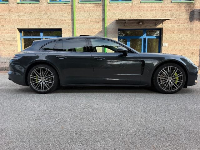 Porsche Panamera SPORT TURISMO 2.9 4 E-HYBRID AUTO CERCHI DA 21" - foto 2 di 4