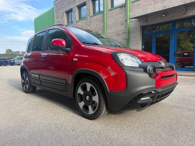 Fiat Pandina 1.0 70CV HYBRID SENSORI PARCH. NAVIGATORE, del 2026, in vendita a Venezia (VE)