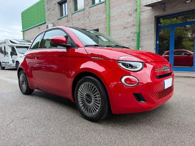 Fiat 500 1.0 HYBRID TORINO APP CONNECT NAVIGAZIONE, del 2026, in vendita a Venezia (VE)