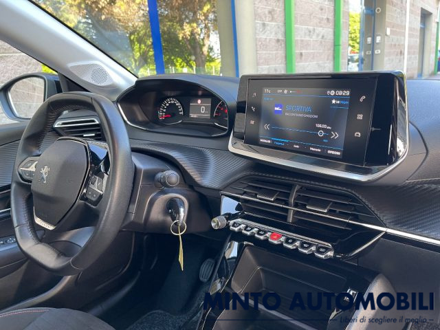 Peugeot 208 1.5 BLUEHDI 102CV UNIPROPRIETARIO NAVIGATORE usato a VENEZIA