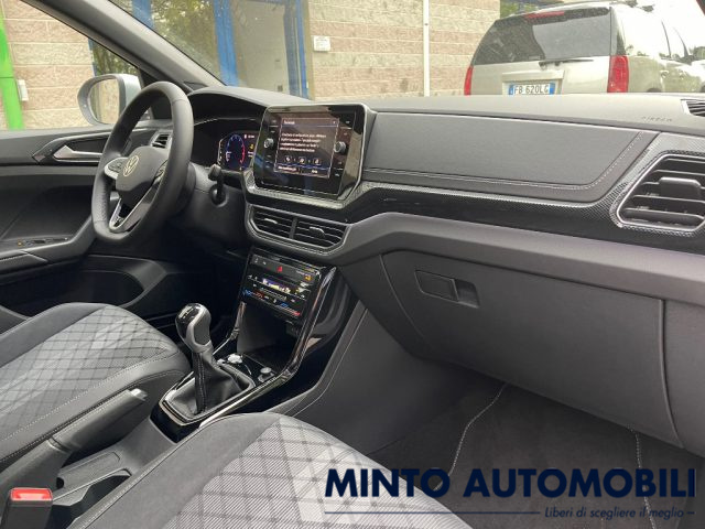 Volkswagen T-Cross 1.0 TSI 115CV R-LINE NUOVA DA IMM. PRONTA CONSEGNA, in vendita a Venezia (VE)