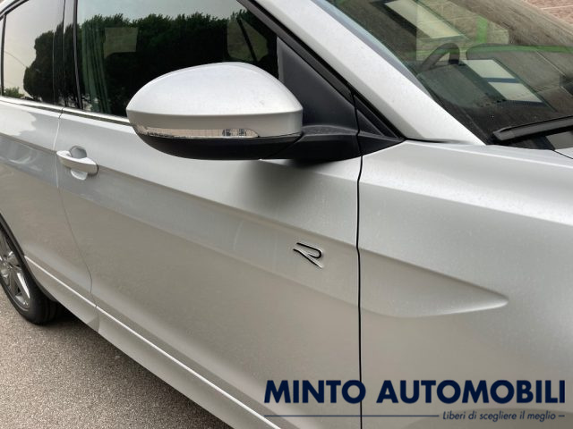 Volkswagen T-Cross 1.0 TSI 115CV R-LINE NUOVA DA IMM. PRONTA CONSEGNA - foto 4 di 4