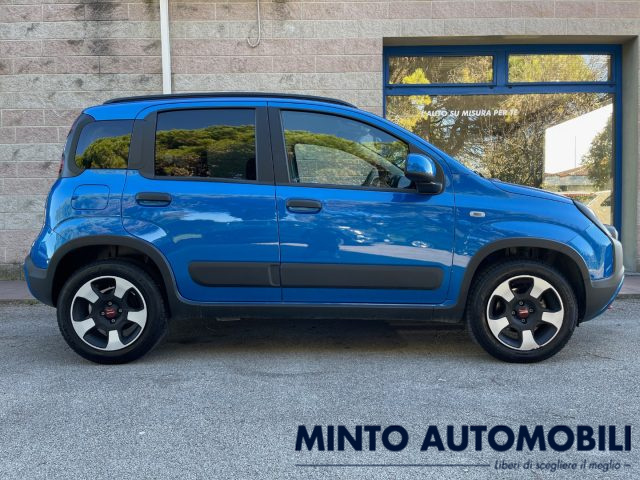 Fiat Panda Cross 1.0 70CV HYBRID NAVIGATORE SENSORI PARCHEGGIO usato a VENEZIA