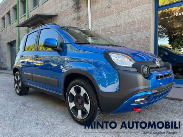 Fiat Panda Cross 1.0 70CV HYBRID NAVIGATORE SENSORI PARCHEGGIO usato a VENEZIA