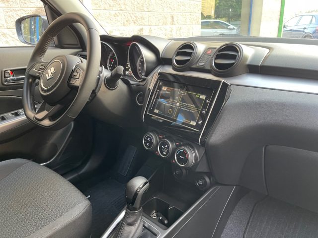 Suzuki Swift 1.2 83CV CVT AUTOMATICA HYBRID TOP KM-0 NAVIGATORE km 0 a VENEZIA