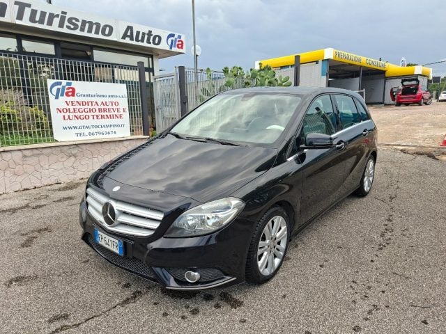 Mercedes-Benz B 180 CDI BlueEFFICIENCY Executive, del 2012, 411.000 km, in vendita a Ciampino (RM)