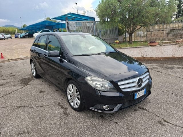 Mercedes-Benz B 180 CDI BlueEFFICIENCY Executive - foto 2 di 12