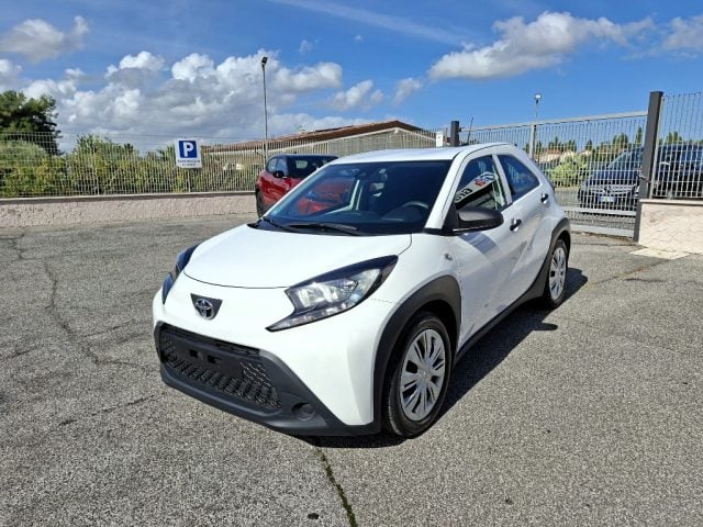 Toyota Aygo X 1.0 VVT-i 72 CV 5P Active PREZZO REALE CARPLAY - foto 3 di 4