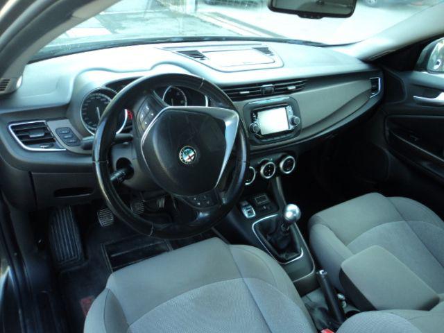 Alfa Romeo Giulietta 1.6 JTDm-2 120 CV Distinctive - foto 4 di 4