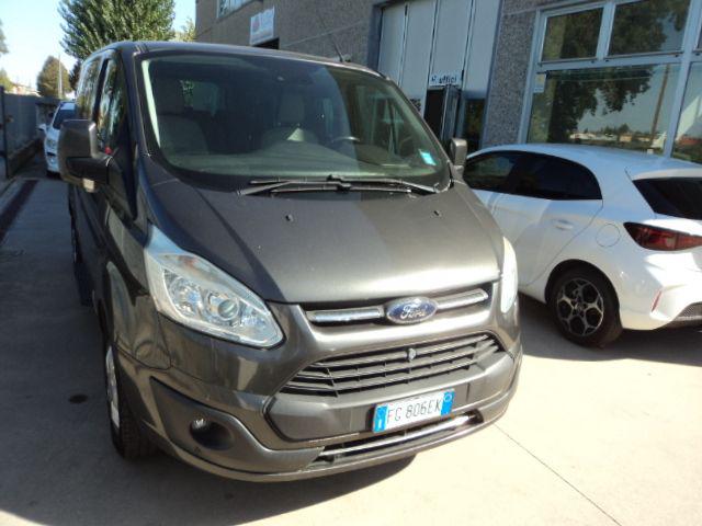 Ford Tourneo Custom 310 2.0 TDCi 130CV PC Titanium - foto 3 di 4