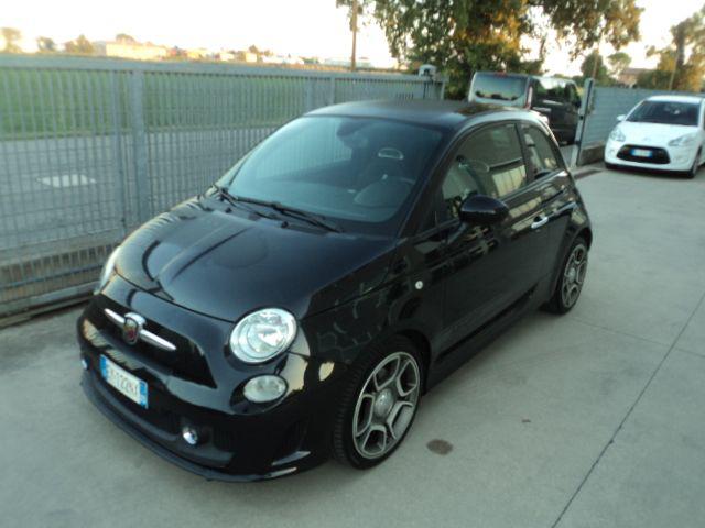 Abarth 500 1.4 Turbo T-Jet Custom, del 2015, 67.000 km, in vendita a Sala Bolognese (BO)