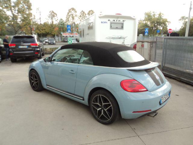 Volkswagen Maggiolino Cabrio 2.0 TDI DSG Sport, del 2014, 149.000 km, in vendita a Sala Bolognese (BO)