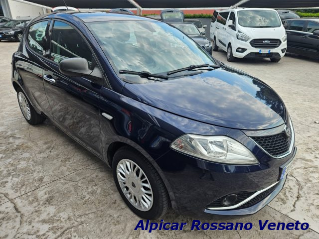 Lancia Ypsilon 1.2 69 CV 5 porte GPL Ecochic Gold - foto 4 di 4