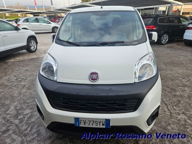 Fiat Qubo 1.4 8V 77 CV Lounge Natural Power - foto 4 di 29