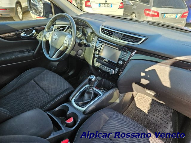 Nissan Qashqai 1.6 dCi 4WD Tekna - foto 3 di 4