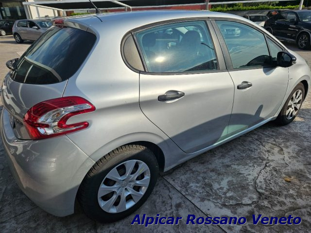 Peugeot 208 1.4 8V HDi 68CV 5p. Allure - foto 4 di 4