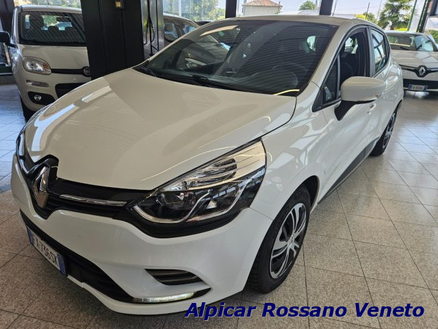 Renault Clio TCe 12V 90 CV GPL 5 porte Moschino Life, del 2019, 98.000 km, in vendita a Rossano Veneto (VI)