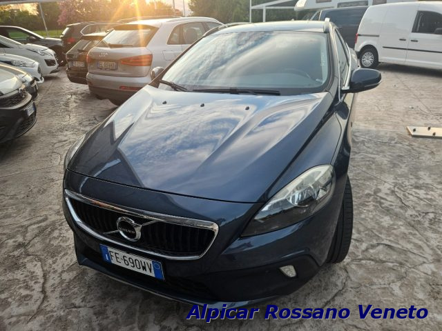 Volvo V40 D2 R-design cross - foto 4 di 4