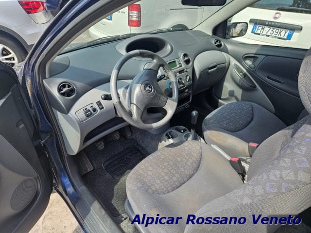 Toyota Yaris 1.0i 16V cat 3 porte Sol - foto 4 di 4