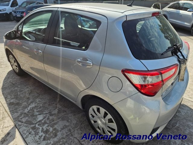 Toyota Yaris 1.5 Hybrid 5 porte Cool hat chback - foto 3 di 4