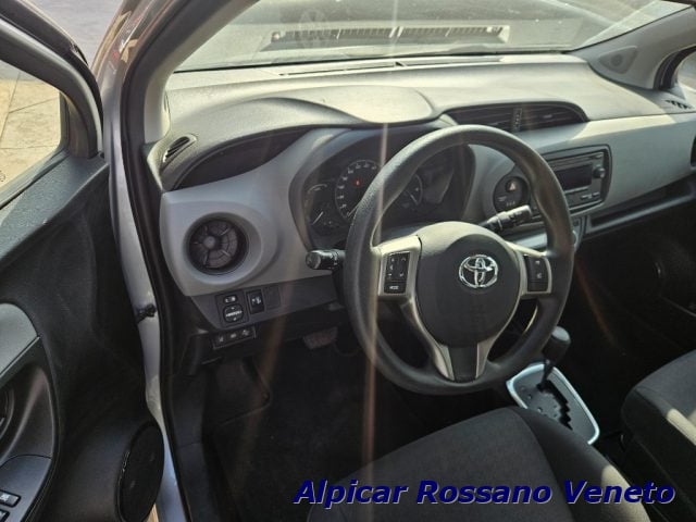 Toyota Yaris 1.5 Hybrid 5 porte Cool hat chback - foto 4 di 4