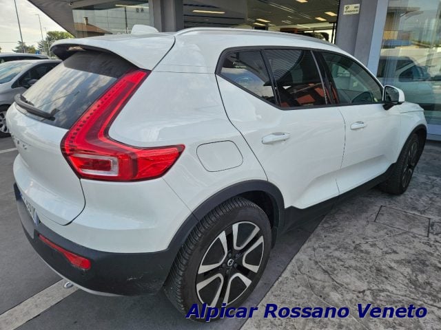 Volvo XC40 D3 AWD Geartronic Momentum - foto 3 di 4