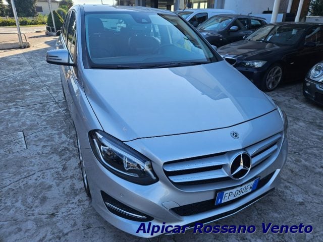 Mercedes-Benz B 180 Premium - foto 2 di 4