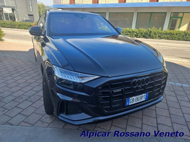 Audi Q8 50 TDI 286 CV quattro tiptronic S line - foto 2 di 4