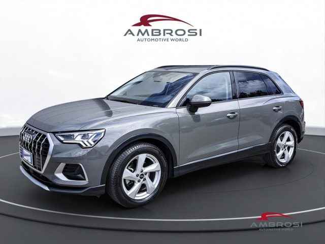 Audi Q3 35 2.0 tdi Business Advanced s-tronic usato a CORCIANO